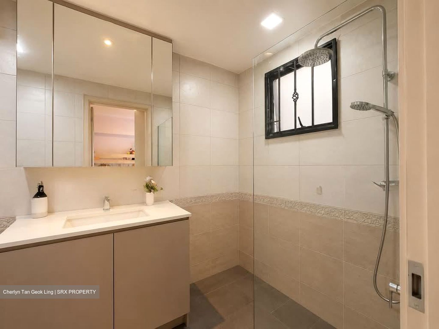 The Mayfair (D22), Condominium #560358401